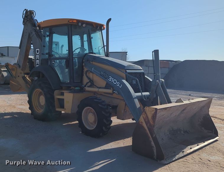 image for item EQ2263 2012 John Deere 310SJ backhoe