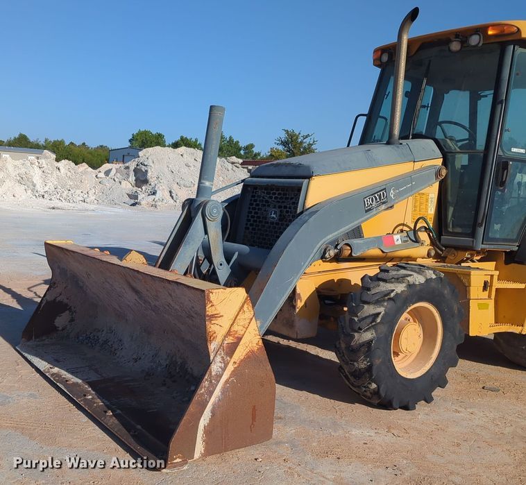 image for item EQ2263 2012 John Deere 310SJ backhoe