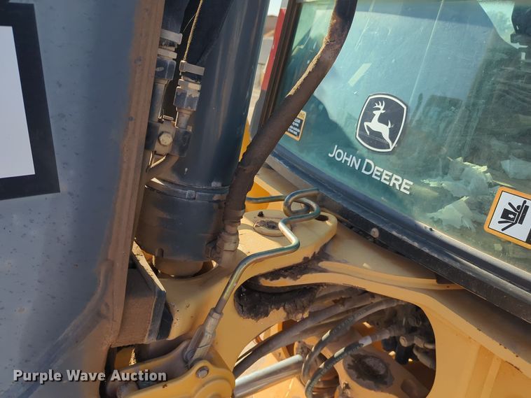 image for item EQ2263 2012 John Deere 310SJ backhoe