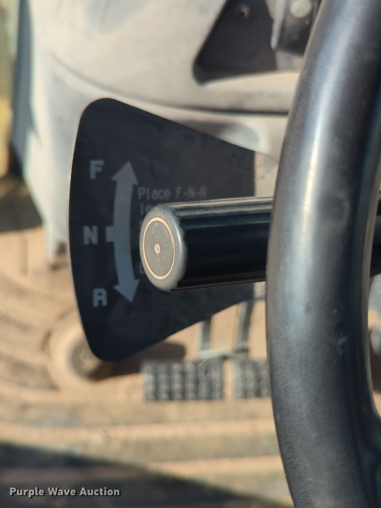 image for item EQ2263 2012 John Deere 310SJ backhoe