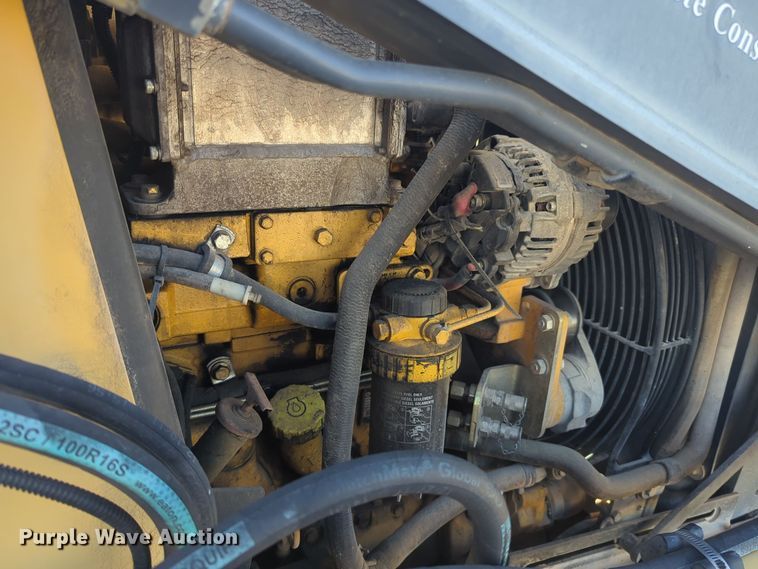 image for item EQ2263 2012 John Deere 310SJ backhoe