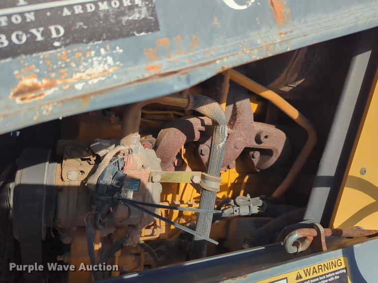 image for item EQ2263 2012 John Deere 310SJ backhoe