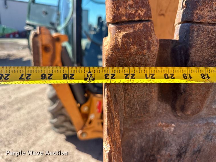 image for item ER8013 2015 Case 580 Super N backhoe