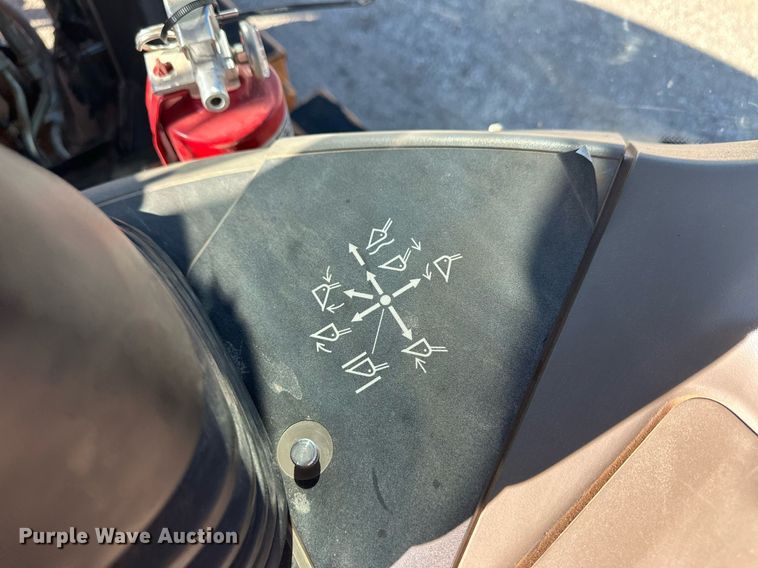 image for item ER8013 2015 Case 580 Super N backhoe