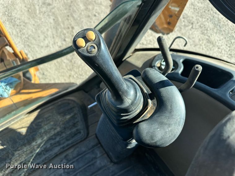 image for item ER8013 2015 Case 580 Super N backhoe