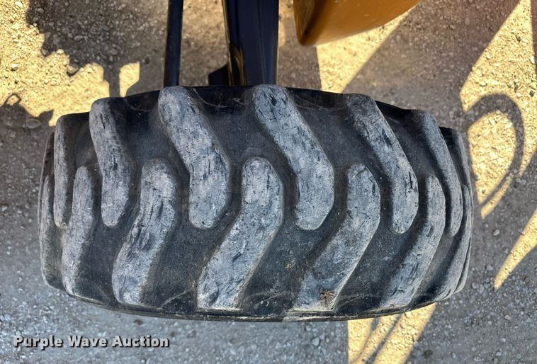 image for item ER8013 2015 Case 580 Super N backhoe