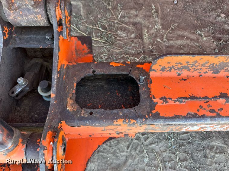 image for item ER8022 1998 Daewoo 1760 XL skid steer loader