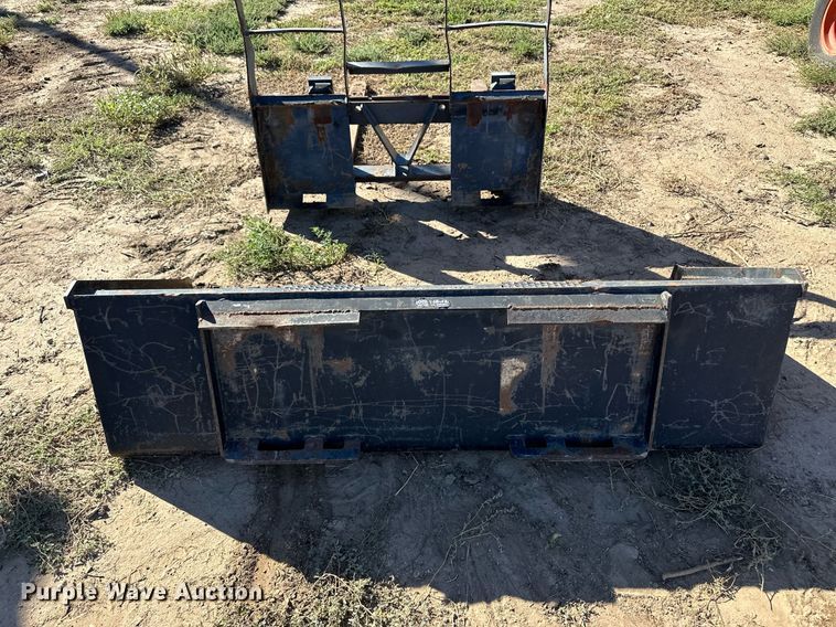 image for item ER8022 1998 Daewoo 1760 XL skid steer loader