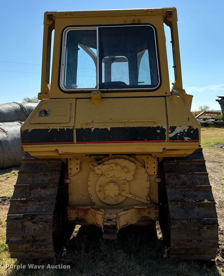 image for item IE9127 1988 Caterpillar  D5H dozer