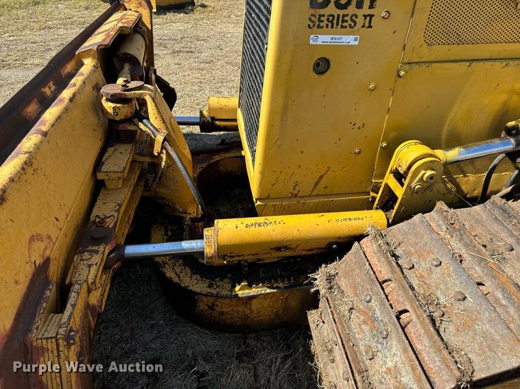 image for item IE9127 1988 Caterpillar  D5H dozer