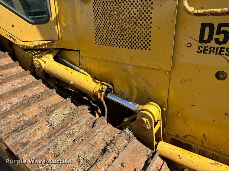image for item IE9127 1988 Caterpillar  D5H dozer