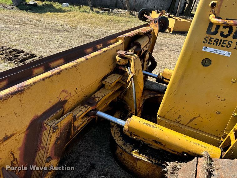 image for item IE9127 1988 Caterpillar  D5H dozer