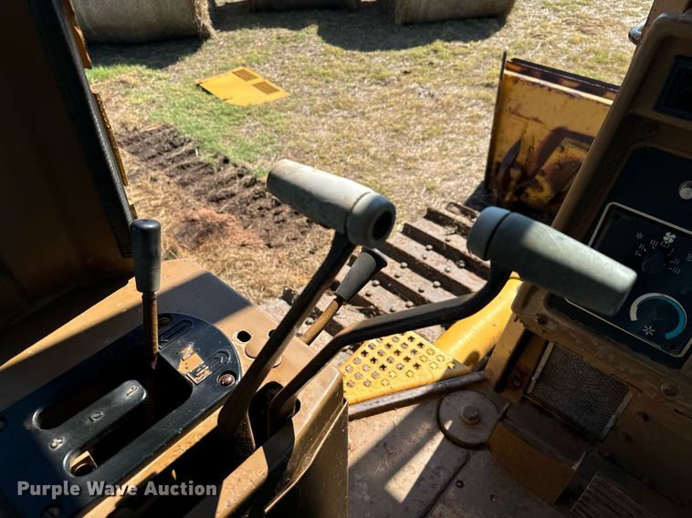 image for item IE9127 1988 Caterpillar  D5H dozer