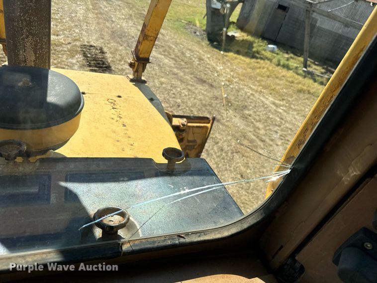 image for item IE9127 1988 Caterpillar  D5H dozer