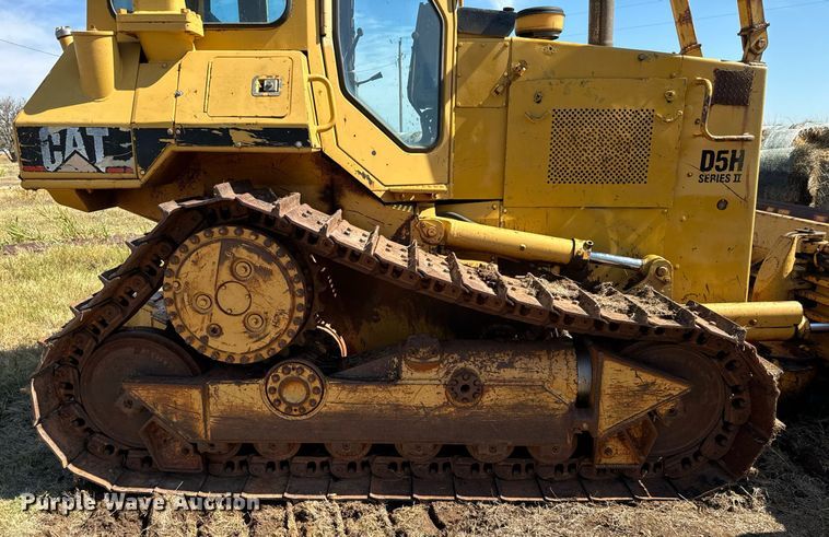 image for item IE9127 1988 Caterpillar  D5H dozer
