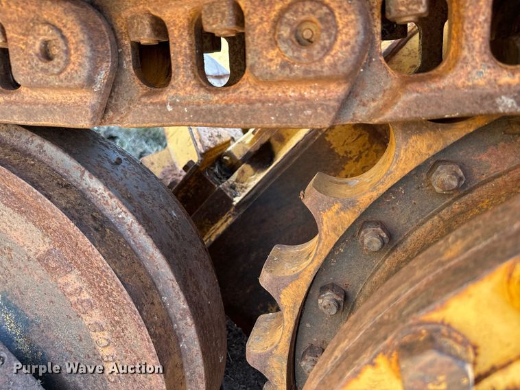 image for item IE9127 1988 Caterpillar  D5H dozer