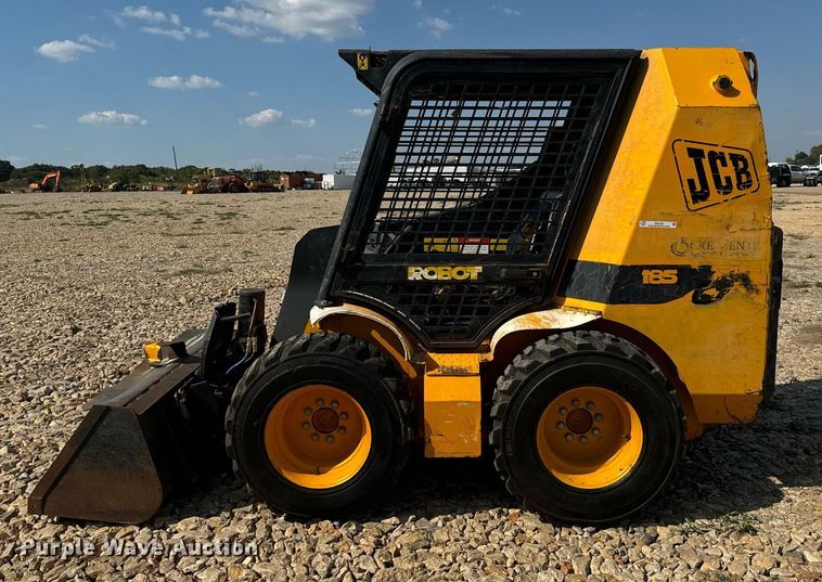 image for item IE9150 1999 JCB 185 skid steer loader