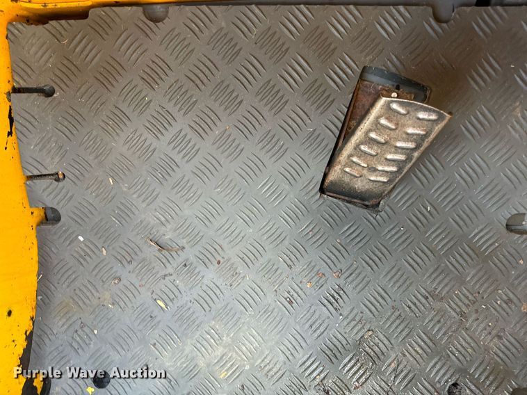 image for item IE9150 1999 JCB 185 skid steer loader