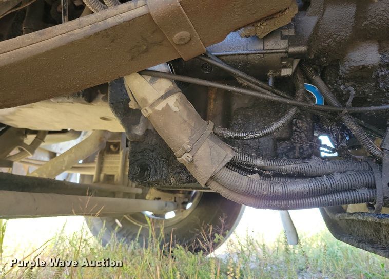 image for item JO9466 2003 Peterbilt  379 semi truck