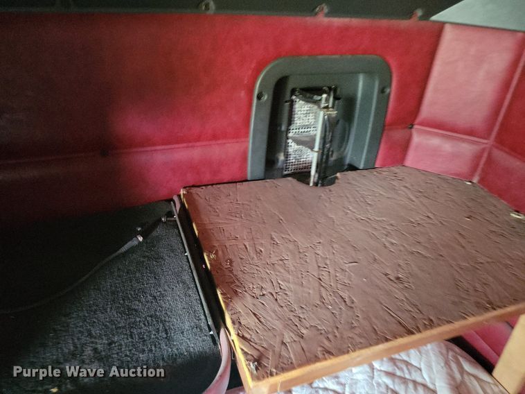 image for item JO9466 2003 Peterbilt  379 semi truck