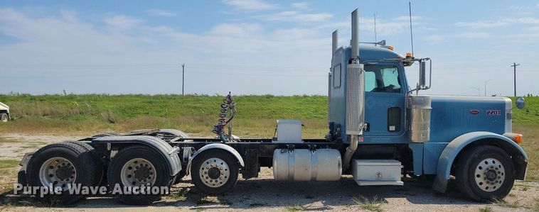 image for item JO9467 2006 Peterbilt 379 semi truck