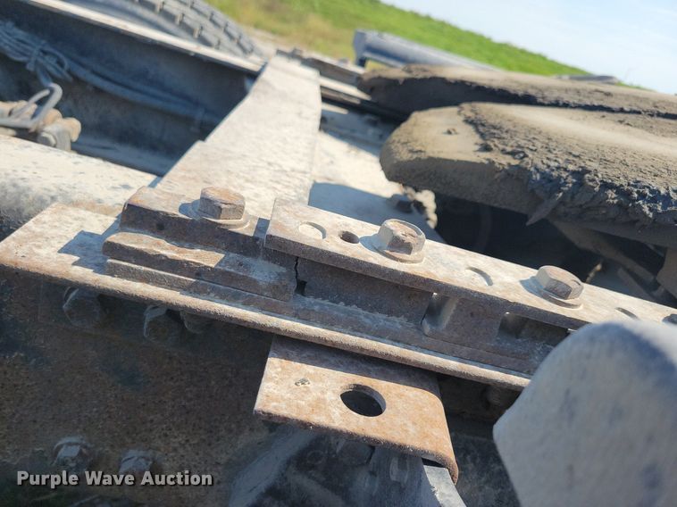 image for item JO9467 2006 Peterbilt 379 semi truck