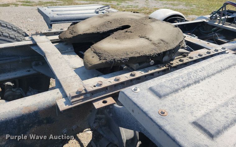 image for item JO9467 2006 Peterbilt 379 semi truck