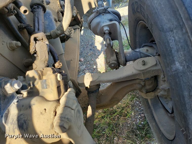 image for item JO9467 2006 Peterbilt 379 semi truck