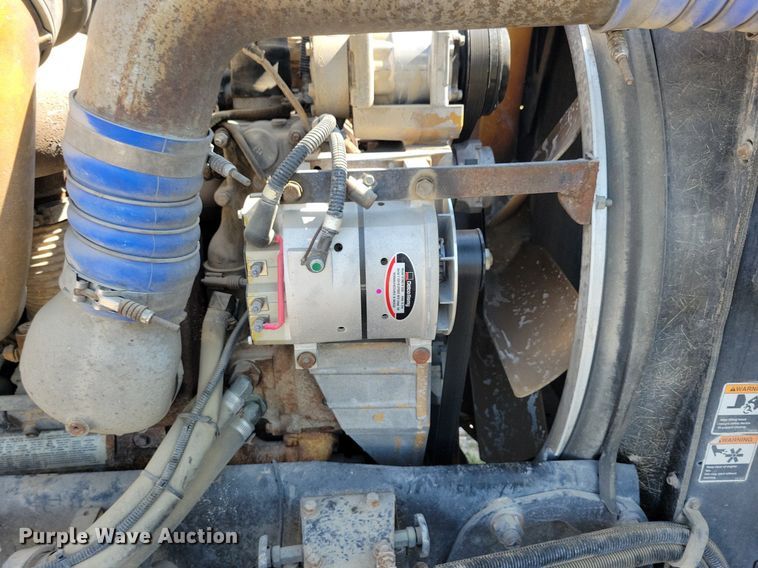 image for item JO9467 2006 Peterbilt 379 semi truck