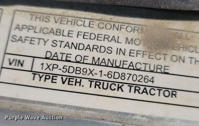 image for item JO9467 2006 Peterbilt 379 semi truck