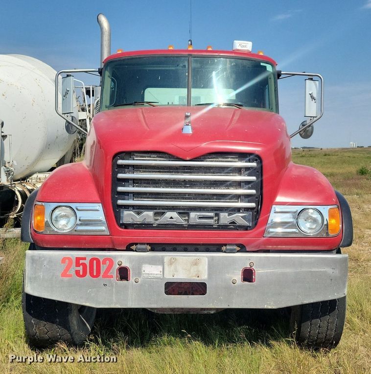 image for item JO9468 2007 Mack Granite CV500 ready mix truck