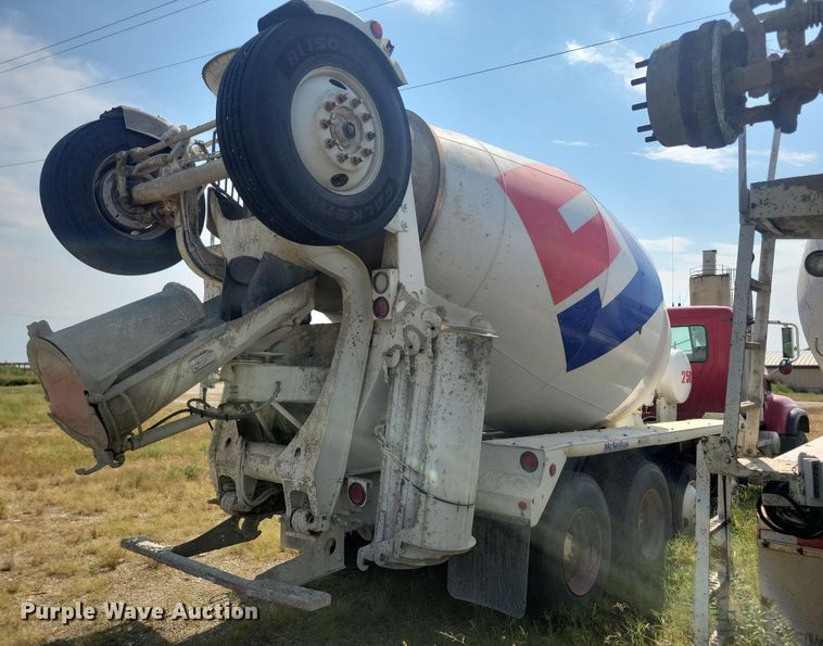 image for item JO9468 2007 Mack Granite CV500 ready mix truck