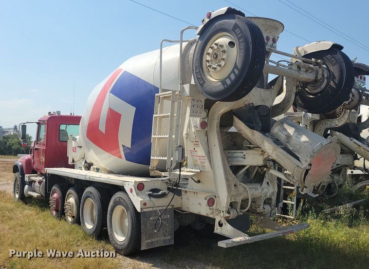 image for item JO9468 2007 Mack Granite CV500 ready mix truck