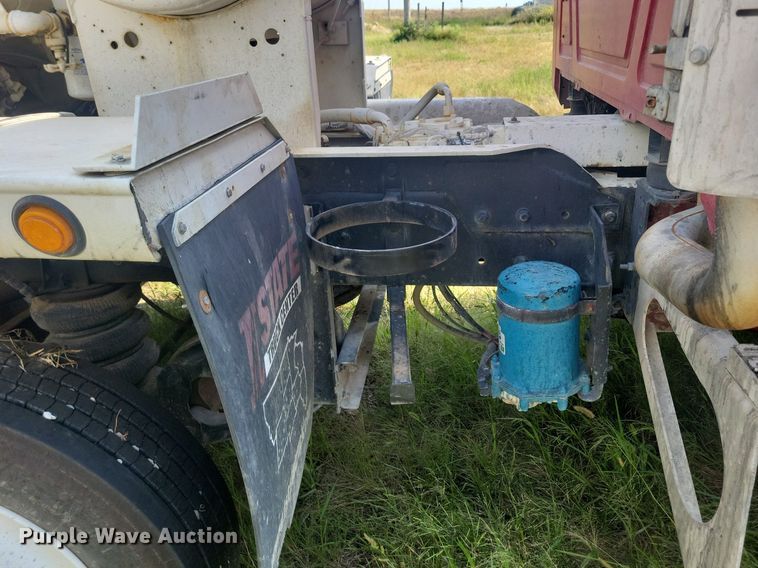 image for item JO9468 2007 Mack Granite CV500 ready mix truck