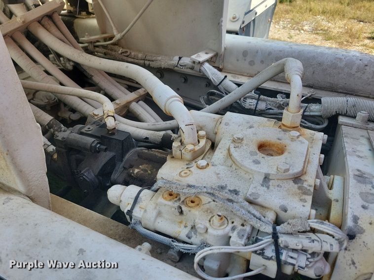 image for item JO9468 2007 Mack Granite CV500 ready mix truck