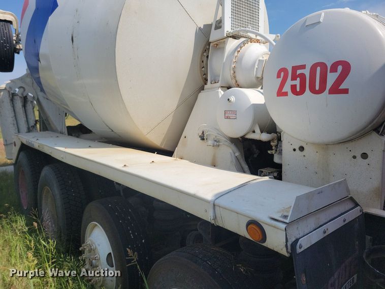 image for item JO9468 2007 Mack Granite CV500 ready mix truck