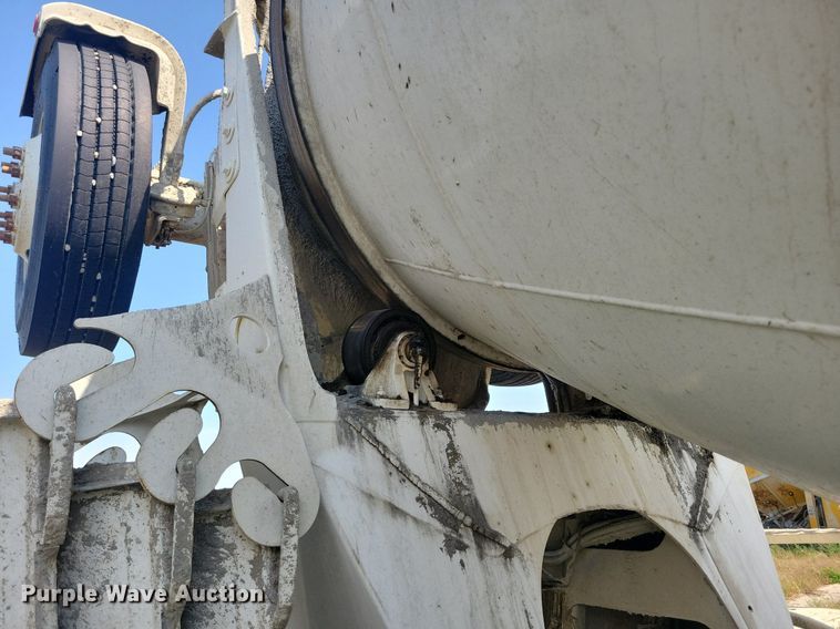 image for item JO9468 2007 Mack Granite CV500 ready mix truck