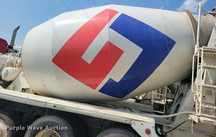 image for item JO9468 2007 Mack Granite CV500 ready mix truck