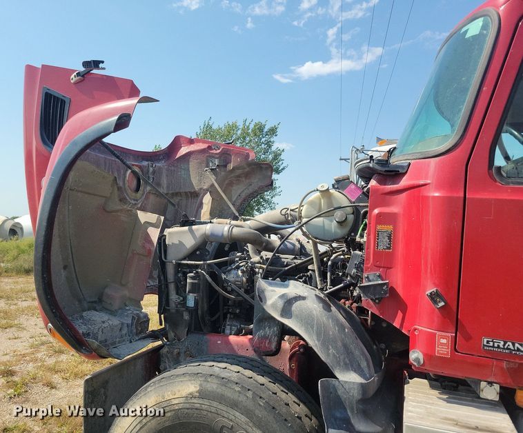 image for item JO9468 2007 Mack Granite CV500 ready mix truck