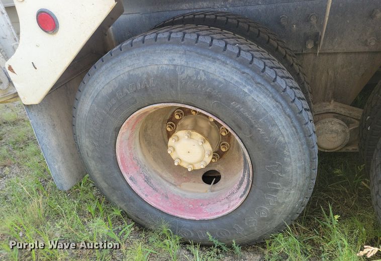 image for item JO9468 2007 Mack Granite CV500 ready mix truck