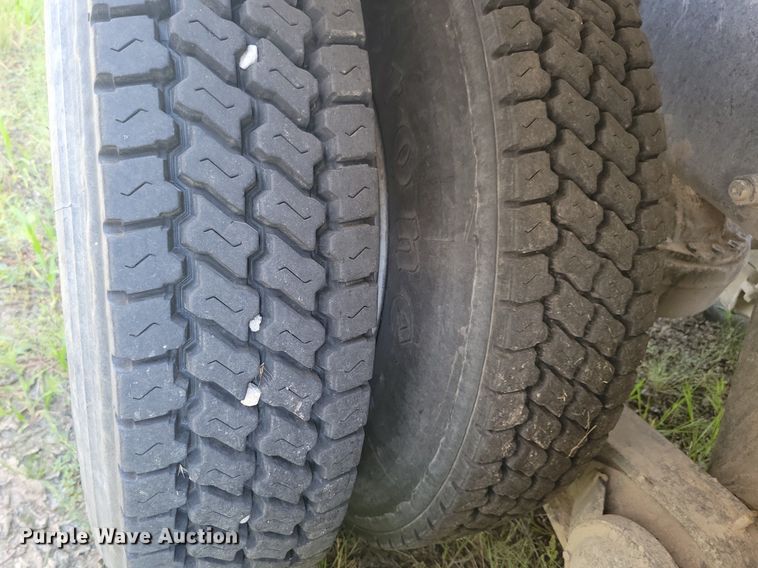 image for item JO9468 2007 Mack Granite CV500 ready mix truck