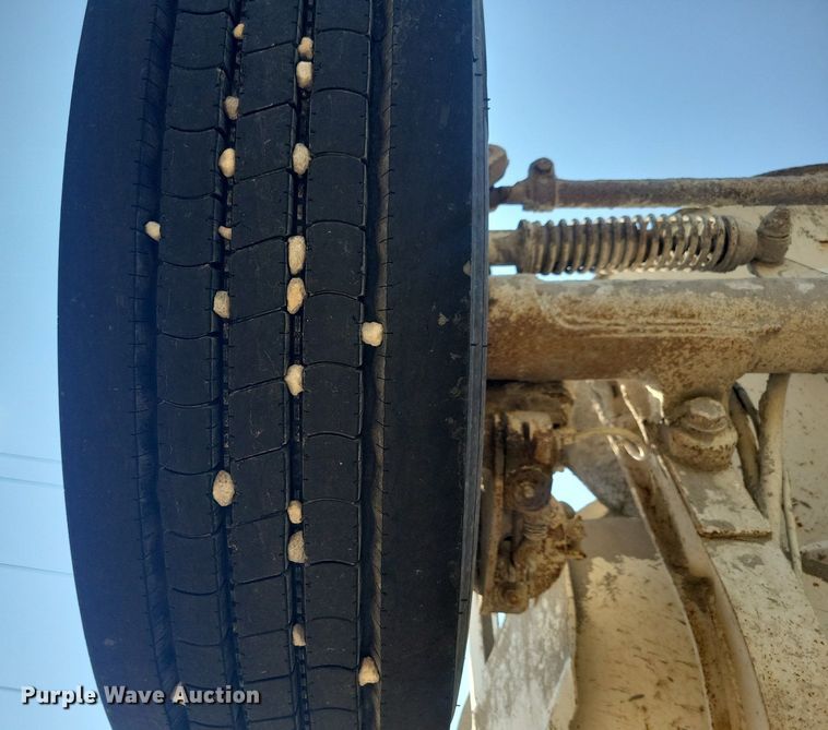 image for item JO9468 2007 Mack Granite CV500 ready mix truck