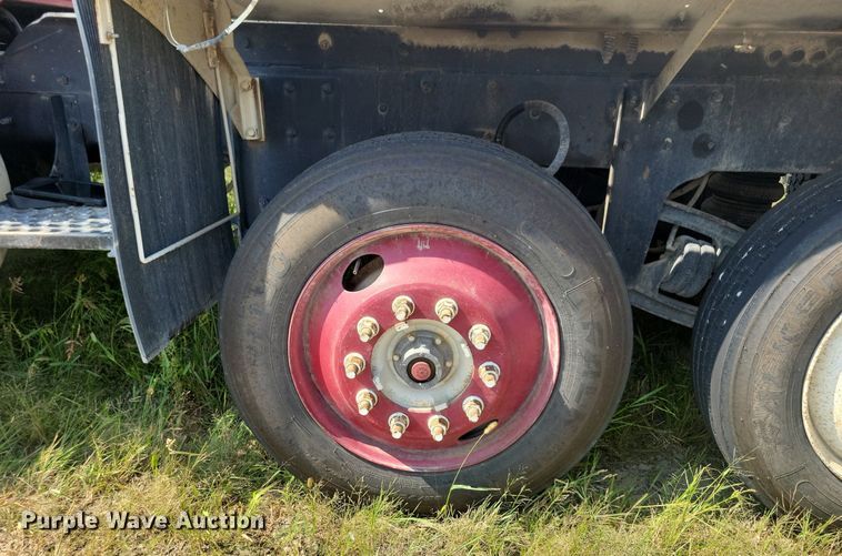 image for item JO9468 2007 Mack Granite CV500 ready mix truck