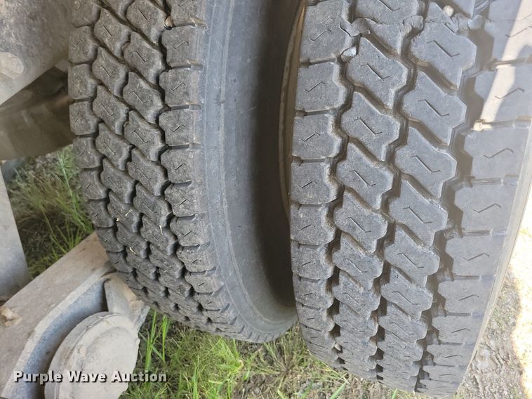 image for item JO9468 2007 Mack Granite CV500 ready mix truck