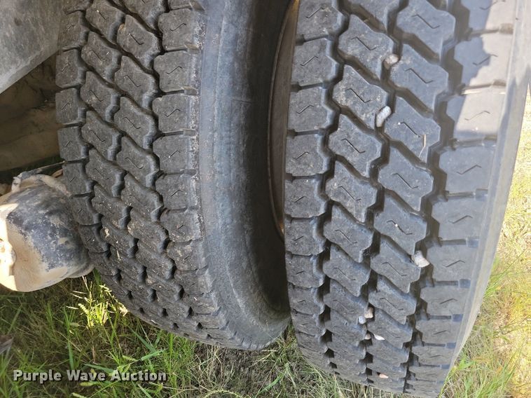 image for item JO9468 2007 Mack Granite CV500 ready mix truck