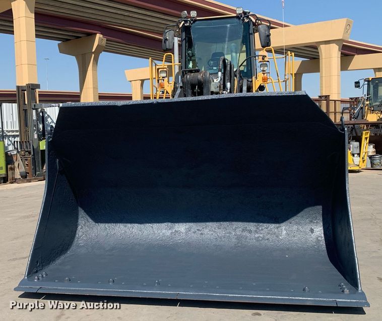 image for item JT9685 2012 John Deere  744K wheel loader