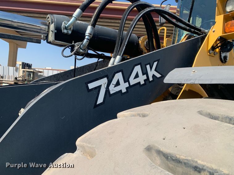 image for item JT9685 2012 John Deere  744K wheel loader