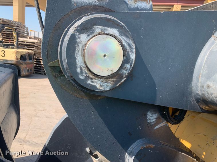 image for item JT9685 2012 John Deere  744K wheel loader