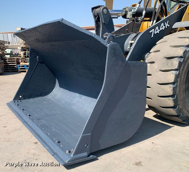 image for item JT9685 2012 John Deere  744K wheel loader