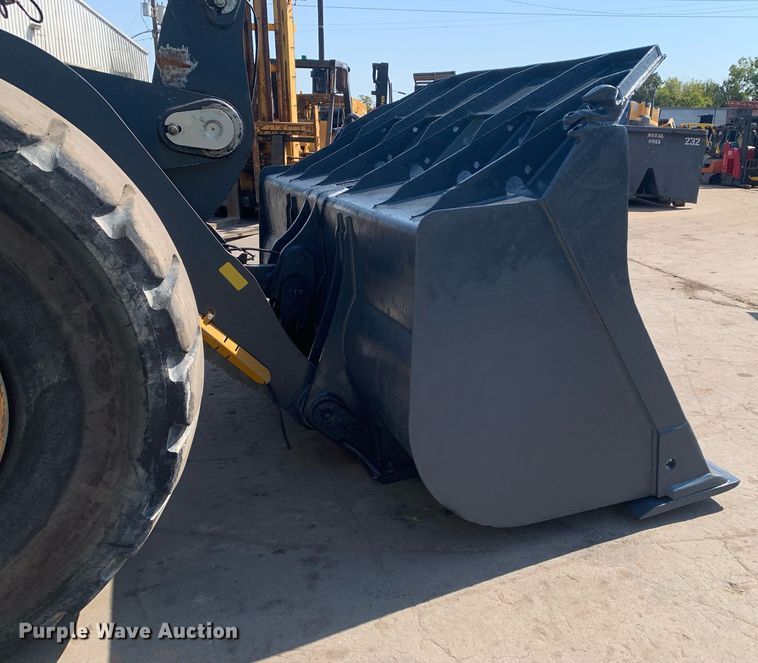 image for item JT9685 2012 John Deere  744K wheel loader